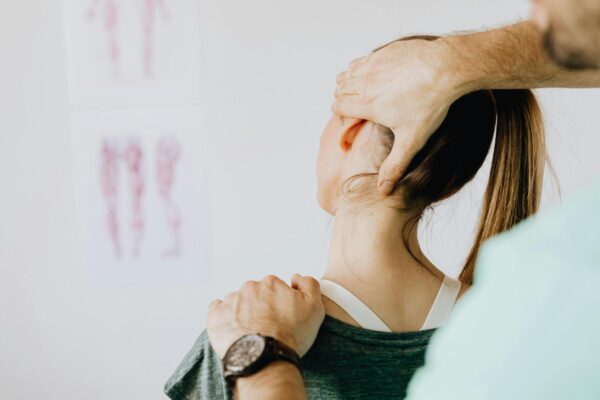 Le rôle essentiel de l'Ostéopathie à Montreal, osteopathe à montreal. qu'est-ce que l'osteopathie? Ce que l'osteopathie peut soigner. anatomie, role de l'osteopathie, traitement d'ostéopathie